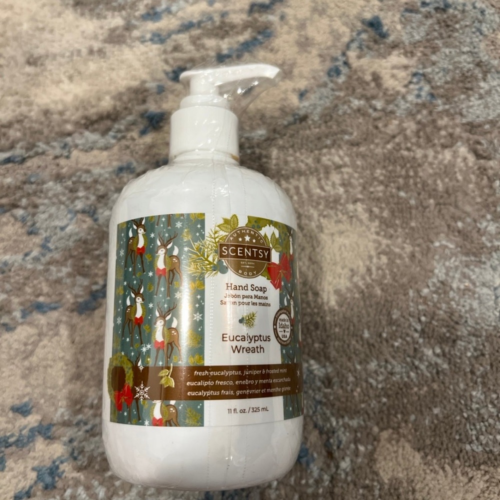 Scentsy eucalyptus wreath hand soap